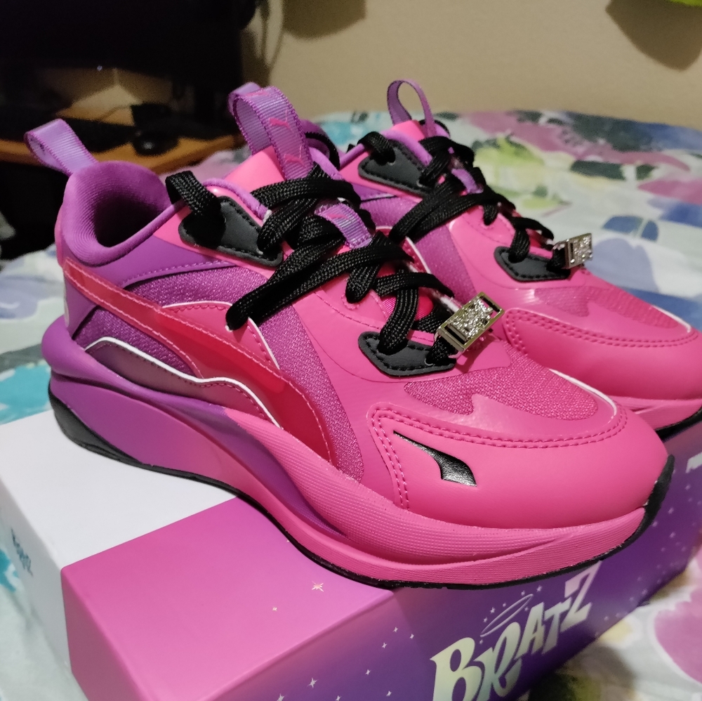 Bratz Puma Sneakers 4y Size 6 Women